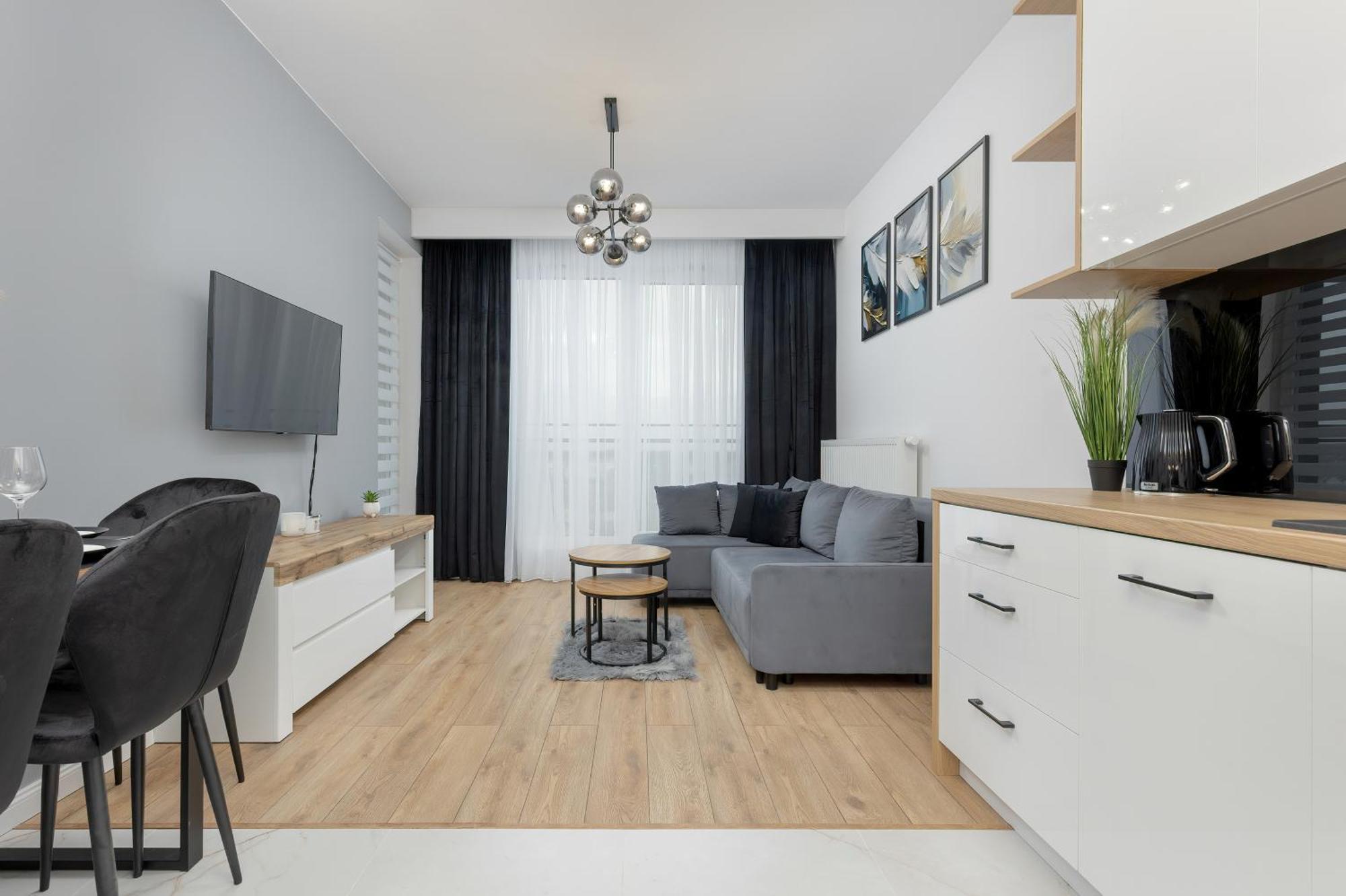 Warsaw Kotsisa Apartments With Parking By Noclegi Renters Exterior foto